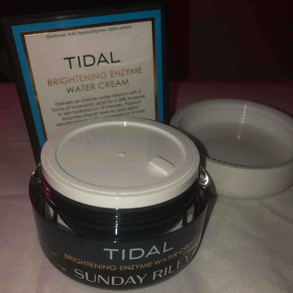 BNIB Sunday Riley Tidal Brightening Water Cream